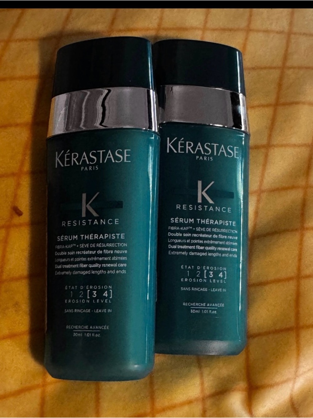 Two NEW Resistance Sérum Thérapiste Hair Repair Serum - Teal.